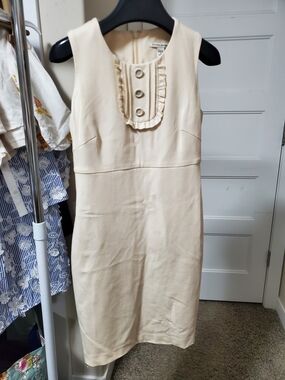 Vintage BANANA REPUBLIC Sleeveless Cream Dress with Decorative Buttons Size 0
